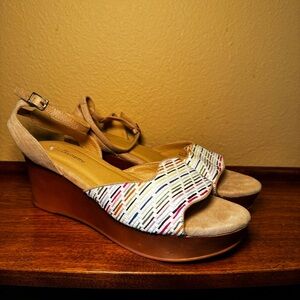 Chinese Laundry Women’s Charlise Wedge Sandal‎ Natural Multi Color New Size 9.5